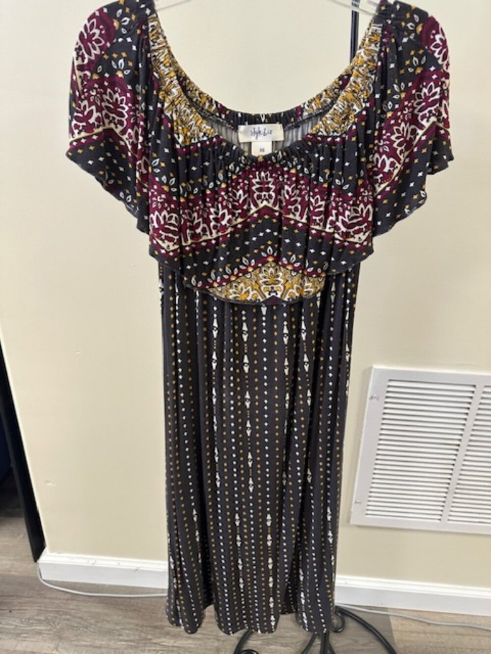 Dress on/off shoulder